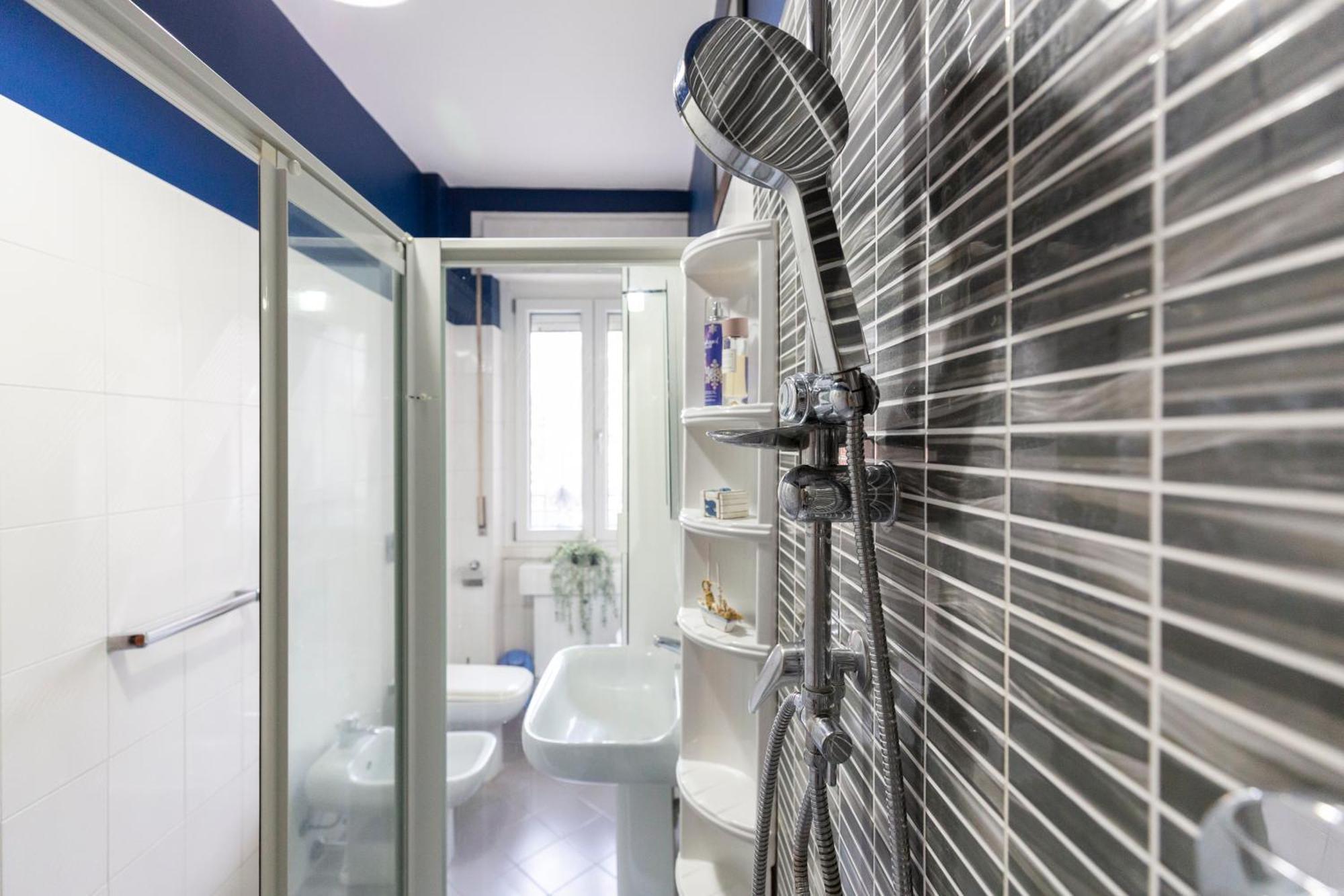 Trendy Corner - Fashion District Apartment