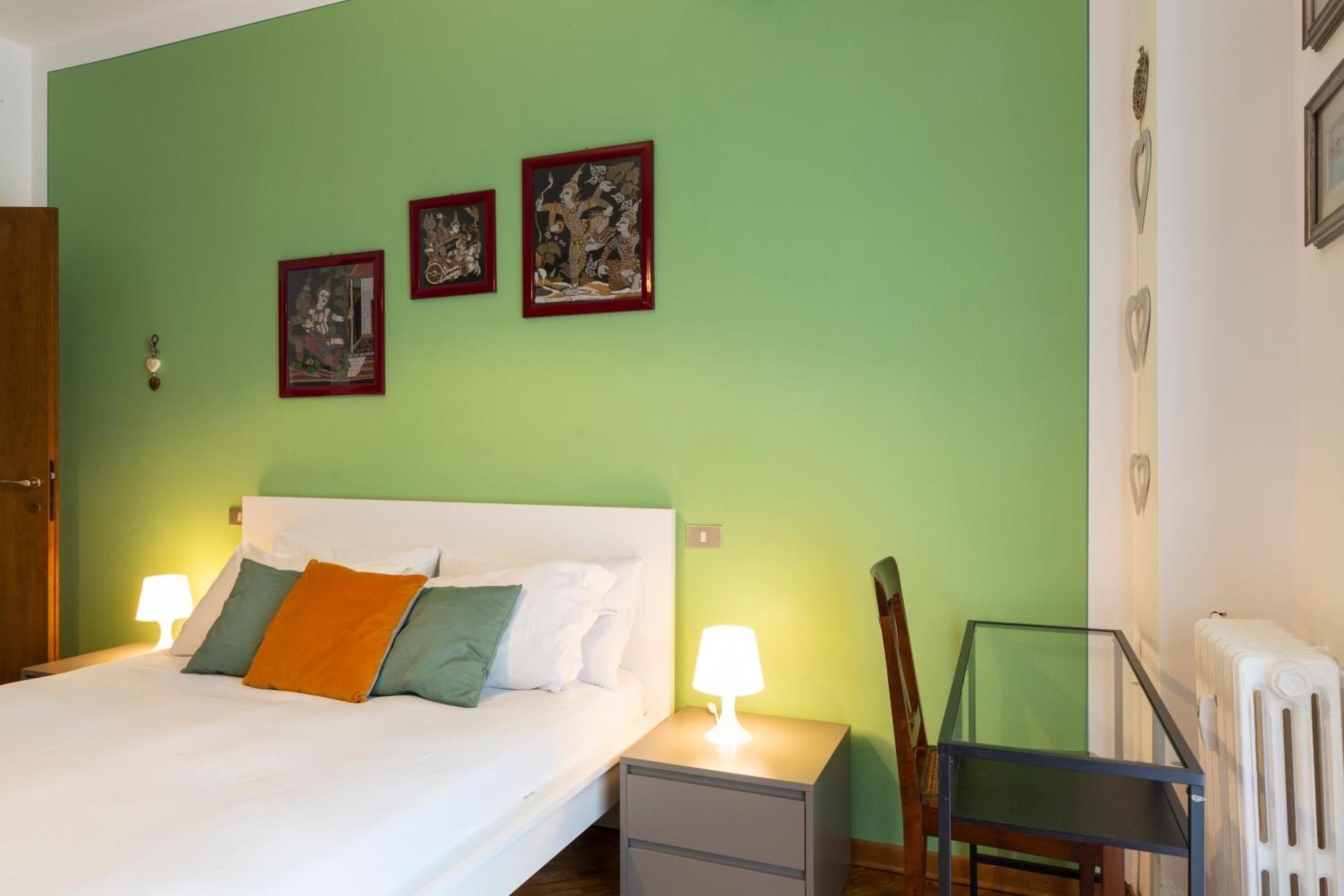 Trendy Corner - Fashion District Apartment *
